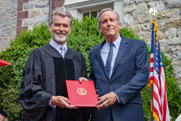 Pierce Brosnan Urges Dickinson College Class of 2019 to ‘Make Something That Matters’